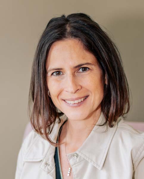 Mag. Carolyn Zinsler